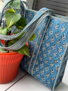 Hand-Block Printed Quilted Cotton <b>Shoulder</b> Bag India Winter Multi-Color Floral Design Two <b>Shoulder</b> <b>Straps</b> Lining Wholesale - Product Image 2