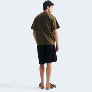 เสื้อยืดผู้ชายทรงหลวมแบบดรอปโชว์เดอร์ OEM ผลิตตามสั่ง วัสดุคุณภาพสูง ใส่สบายสำหรับฤดูร้อน น้ำหนักเบา 210 กรัม ไซส์ใหญ่ ทรงปกติ - Product Image 6