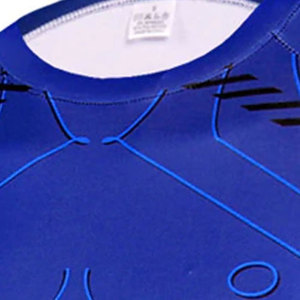 Vêtements de compression à manches courtes, idéaux pour le sport, rashguard à séchage rapide, équipement de performance pour le surf. - Product Image 4