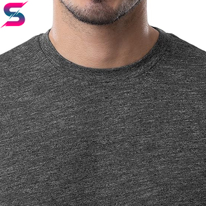 Ensemble T-shirt et short pour homme, en coton tricoté, col rond, couleur unie, tendance, respirant, pour l'été, avec logo imprimé. - Product Image 6