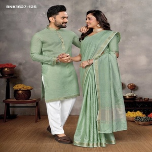 Colección Premium de Seda con Tejido a Cuadros y Borde Jacquard, Kurta de Manga Larga y Saree, Conjunto para Pareja, Exportador Indio - Product Image 1