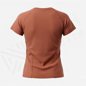 เสื้อยืดผู้หญิงแขนสั้นผ้าซาตินโพลีเอสเตอร์ระบายอากาศได้ดี คุณภาพสูง น้ำหนัก 260 กรัม ป้องกันการเป็นขุย ลายพิมพ์ตามสั่ง สีตามสั่ง - Product Image 2