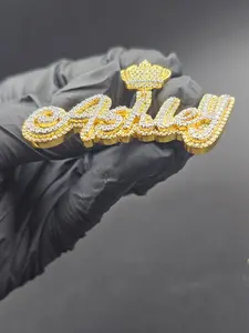 Colgante de Letra Personalizada con Moissanita Redonda Real de 2.10 Quilates, Chapado en Oro Amarillo de 14K sobre Plata - Product Image 5