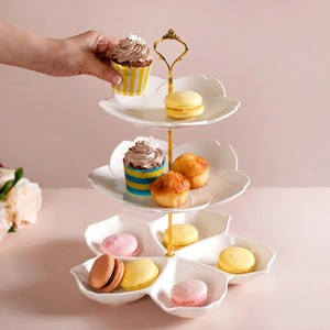 Soporte de cerámica premium para postres con acabado liso y esmaltado, construcción duradera, ideal para exhibir postres con elegancia y presentarlos en la mesa. - Product Image 1