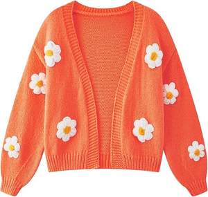 Pull en tricot respirant à col en V style vintage pour femme, fait main, idéal pour l'été et les festivals - Product Image 1