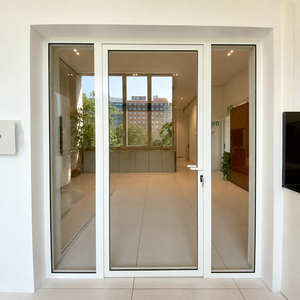 Portes battantes extérieures en alliage d'aluminium imperméable à double panneau, finition en verre, pour salon, villa - Product Image 1