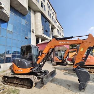 Mini-excavatrice robuste de 5 tonnes à vendre, excellent état de fonctionnement, option pour les petits entrepreneurs et les locations d'équipements - Product Image 2