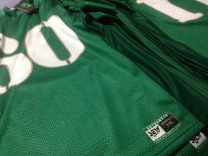 Camiseta de Fútbol Americano Resistente con Tinta Resistente a la Decoloración y Ajuste Flexible que Ofrece una Combinación Perfecta de Resistencia y Movilidad - Product Image 6