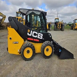Chargeuse compacte JCB 215 fiable pour les projets de manutention de matériaux, avec hydraulique puissante, conception durable et prix abordable - Product Image 5