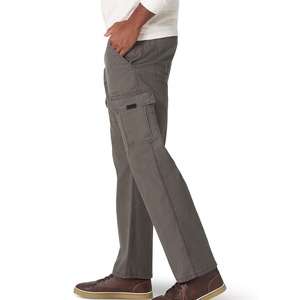 Pantalon cargo classique pour homme avec broderie personnalisable, parfait pour les activités de plein air et les looks décontractés - Product Image 3