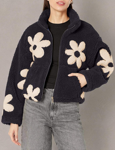 Veste en polaire sherpa à fermeture éclair intégrale pour femme, qualité supérieure, personnalisable, confortable, respirante, réversible - Product Image 4