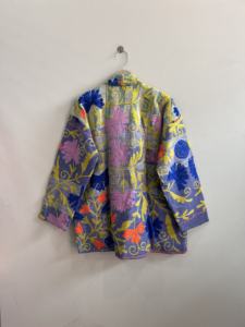 เสื้อแจ็คเก็ตปักมือซูซานีคุณภาพดีเยี่ยม แบบสั้น ผ้าควิลท์คันธา สไตล์วินเทจ ของขวัญสำหรับเธอ - Product Image 6