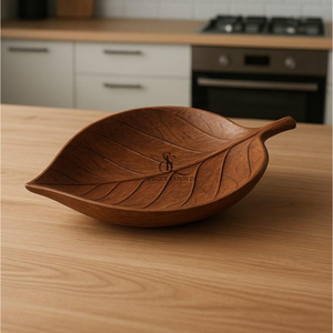 Bol de service élégant en bois en forme de feuille avec détails de grain naturel, vaisselle haut de gamme en gros, décoration intérieure et service alimentaire - Product Image 1