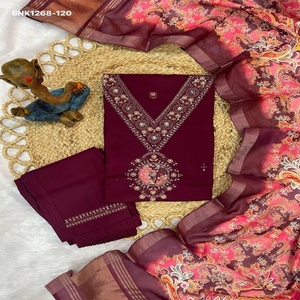 Nouvelle variété de vêtements occasionnels en viscose et soie, avec broderies multi-fils et travail manuel, Kurti-Pant & Dupatta, fournisseur de Surat. - Product Image 1