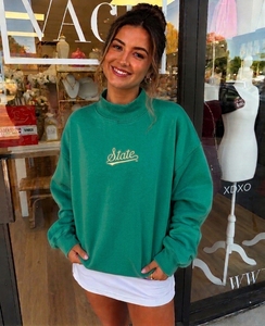 Sweat-shirt oversize à col montant pour femme en molleton recyclé avec emblème tissé, léger, à manches longues, décontracté, pull d'hiver - Product Image 1