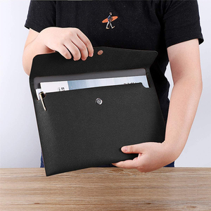 Portadocumentos Minimalista de Microfibra y Cuero Sintético, Negro y Naranja, Estuche para Guardar Certificados - Product Image 1