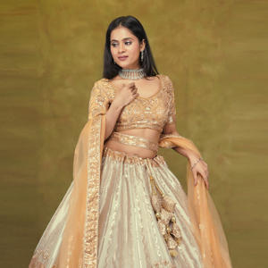 ชุดเลเฮนกาโชลีผ้าไหมแบบดั้งเดิมสำหรับเจ้าสาว ปักลายดิ้นทองหนัก งานแต่งงาน งานดิวาลี กระโปรงทรงบาน ผ้าคลุมไหล่แบบตาข่าย สำหรับงานปาร์ตี้ - Product Image 6