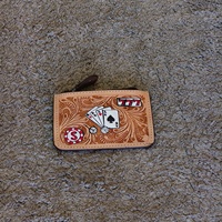 Portefeuille Mini Femme en Cuir Véritable Fait Main, Anti-Vol avec Fermeture Éclair, Motif Floral et Gravure Style Western – Grande Vente