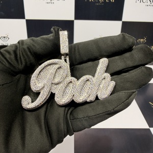Colgante de Lujo POOH con Letra Redonda de Plata 925 y Diamantes Tallados, Joyería Personalizada con Nombre, Chapado en Plata, Certificado IGI, para Hombre - Product Image 1