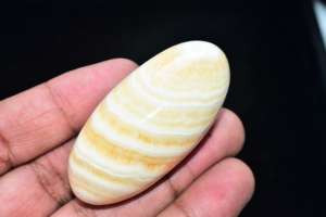 Piedra Preciosa de Calcita Amarilla de Primera Calidad, Shiva Lingam - Product Image 4