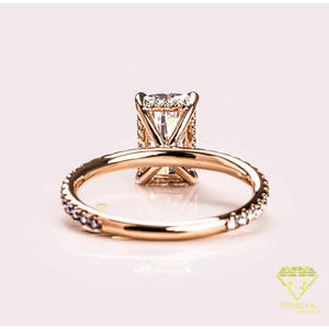 Anillo de Plata de Ley 925 con Diamante Cultivado en Laboratorio, Corte Esmeralda, con Banda de Piedras Brillantes, Joyería de Compromiso Elegante y Lujosa para Mujer - Product Image 5