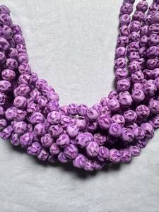 Cuentas de Resina con Textura de Flor en 13 Colores al por Mayor |   Cuentas Redondas Talladas de 10 mm y 12 mm |   Caja de Joyería Bohemia al por Mayor para Creación de Joyas - Product Image 3