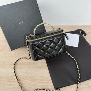 New Large Brand Counter <b>Gift</b> Pearl Handle Oil Wax with Mirror Inside the Box Single Shoulder Crossbody Chain Box for Women's <b>Bag</b> - Product Image 2