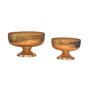 Bol décoratif en laiton doré sur piétement en bois foncé, centre de table pour fruits - Product Image 6