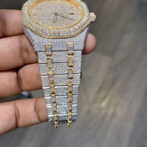 Montre-bracelet de luxe ronde pour homme, de haute qualité, style Hip Hop Bling, entièrement sertie de diamants de laboratoire, en argent et or, à mouvement quartz - Product Image 5