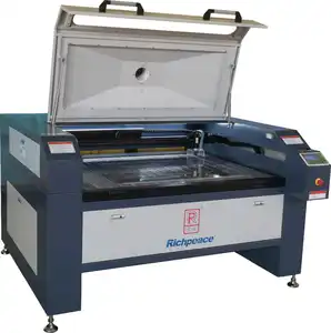 Richpeace Máquina de corte a laser modelo computadorizada para costura de padrões