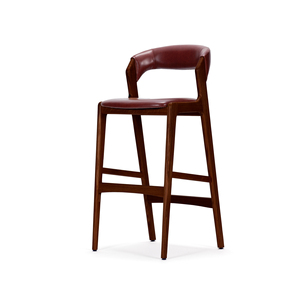 Chaise de bar moderne de style mid-century avec accoudoirs fixes, siège et dossier en cuir rouge, structure en bois massif - Utilisation commerciale et domestique - Product Image 4