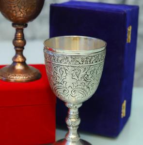 ถ้วยน้ำคามาโลต์ของกษัตริย์อาเธอร์ แก้วน้ำทำมือพร้อมลวดลายสลักยุคกลางสุดประณีต ดีไซน์ยุคกลาง แก้วน้ำทำมือ - Product Image 4