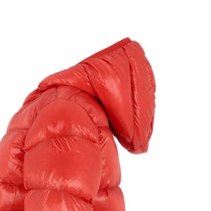 Blouson d'hiver rembourré à capuche rouge, fermeture éclair, coupe-vent, rembourrage en duvet, unisexe, décontracté, couleur unie, longueur courte, coupe standard - Product Image 4