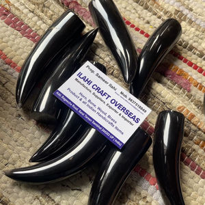 Corne de buffle naturelle polie, pointe noire naturelle, haute qualité - Product Image 1