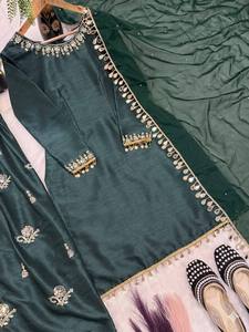 Ensemble Salwar Kameez indien pakistanais brodé vert avec dupatta à bordure à pompons, tenue de fête - Product Image 5
