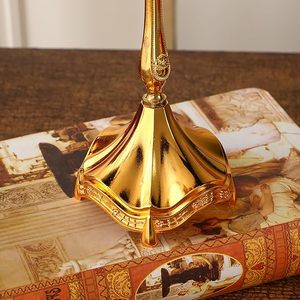 เชิงเทียนทองเหลือง 9 แขน สำหรับตกแต่งโต๊ะอาหาร งานแต่งงาน และตกแต่งบ้าน - Product Image 5