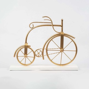 Meilleure qualité nouvelle sculpture décorative moderne en métal or utilisée pour la décoration avec la fabrication - Product Image 1