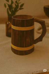 Jarra de Cerveza Hecha a Mano de Madera de Sheesham con Detalle de Cuerda: Decoración Rústica para Bar - Product Image 1