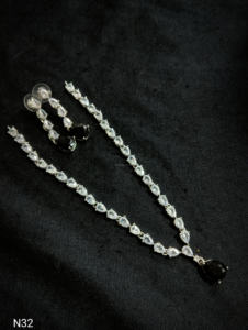 Classic American Diamond <b>Bridal</b> Jewelry <b>Set</b> Two-Piece <b>Necklace</b> <b>and</b> <b>Earrings</b> for Wedding Fashionable Classic Style - Product Image 2