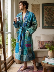 Kimono Acolchado Kantha de Seda con Estampado Floral Vintage, Hecho a Mano con Parches, Manga Larga, Cierre con Cordón, Cárdigan 100% Algodón - Product Image 2