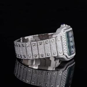 Montre de luxe pour femme, carrée, analogique, sertie de diamants, en acier inoxydable, à quartz, avec verre saphir et fermoir déployant - Product Image 1