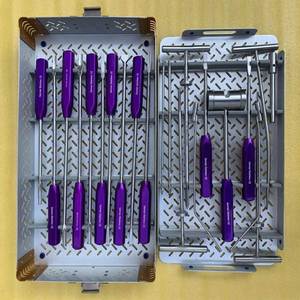 Kit d'instruments chirurgicaux orthopédiques manuels de qualité supérieure pour l'extraction de ciment métallique, avec élévateur fémoral, pour la chirurgie osseuse de la hanche, certifié CE - Product Image 1