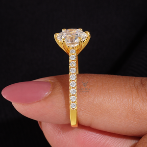 Anillo de Compromiso Personalizado con Diamante Cultivado en Laboratorio IGI, 2.50 CTW, Oro Amarillo Sólido de 14K, Chapado en Rodio, Corte Brillante Redondo Solitario de 4 Puntas - Product Image 5
