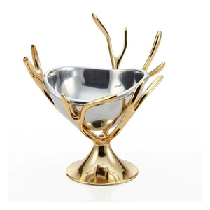 Cuenco Decorativo de Lujo Hecho a Mano en Aluminio, Inspirado en el Arte Indio Sostenible, para Frutos Secos, Ideal para un Estilo de Hogar Exclusivo - Product Image 5