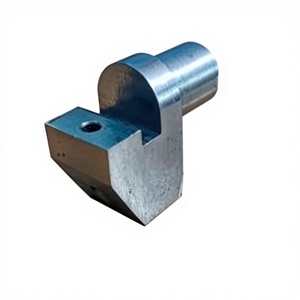 Bloque de montaje mecanizado con orificio cilíndrico - Product Image 1