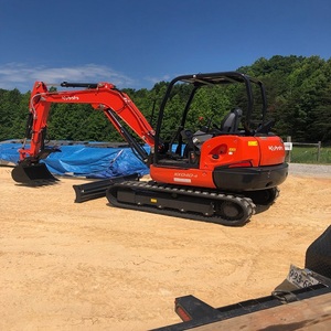 Miniexcavadora KX040-4 de 4 Toneladas con Certificación CE, Excavadora Compacta de Orugas con Cabina, Motor de Alta Eficiencia y Bomba Auxiliar - Product Image 5