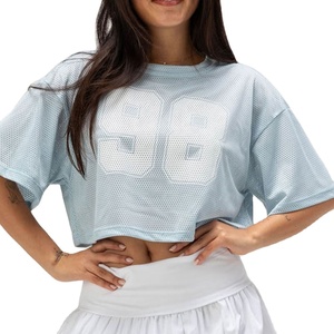 Camiseta de fútbol americano para mujer de tela de poliéster de manga corta con cuello redondo de alta calidad hecha a medida para entrenamiento deportivo - Product Image 3