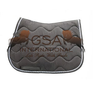 แผ่นรองอานม้าสำหรับกระโดดขี่ม้า ทำจากผ้าฝ้าย พร้อมใยโพลีเอสเตอร์ระบายอากาศได้ดีเยี่ยม และการเย็บแบบซิกแซก สำหรับกีฬาและการแข่งขัน - Product Image 3