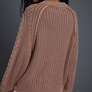 New Arrival Casual Pullover Women's Cropped Cable Knit Wool Sweater Crew Neck Batwing Sleeve Thick Hand Knitted Winter Sweater - Product Image 2