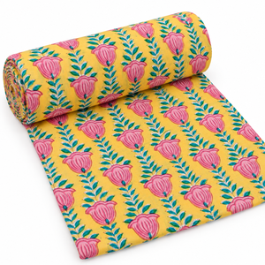 Tissu en voile de coton peigné léger imprimé à la main Pinksa, motif feuilles jaunes et bleues, 90 GSM - Product Image 2